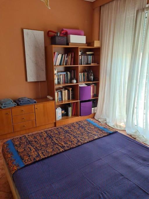 Όμορφο, Άνετο Ζεστά Διακοσμημένο Διαμέρισμα テルミ エクステリア 写真